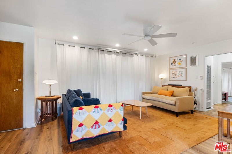 315 N Hillcrest Boulevard 19