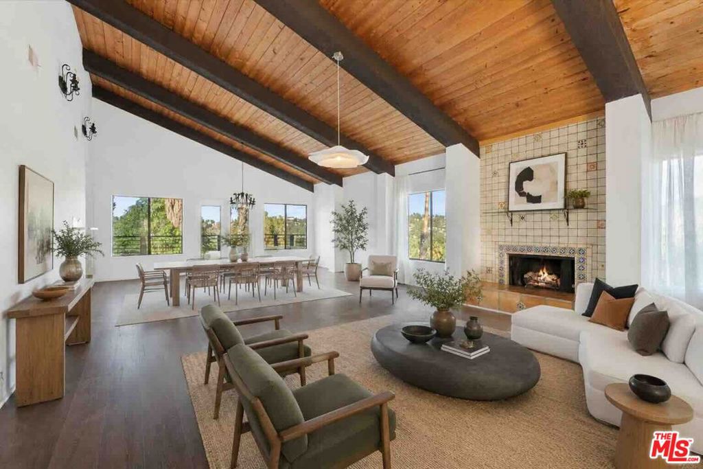 4912 Llano Drive