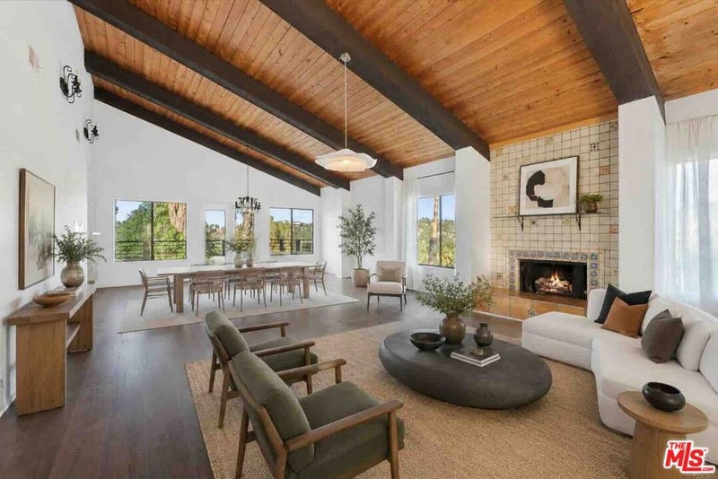 4912 Llano Drive