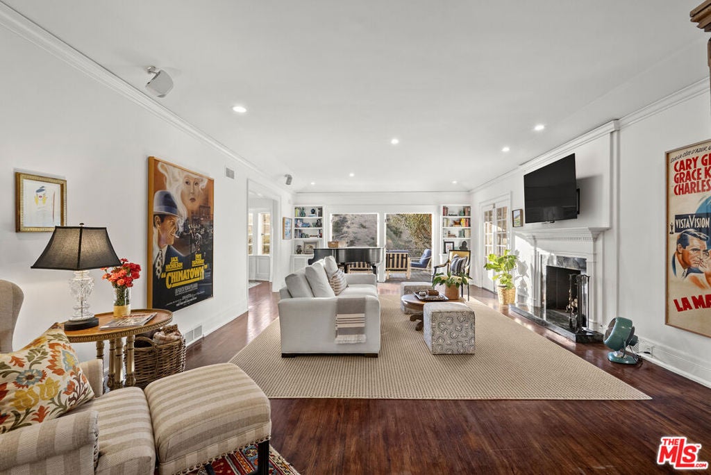 2109 Castilian Drive