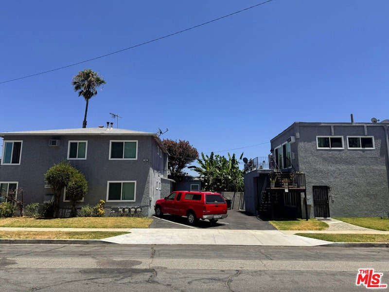 1138 N Parish Place