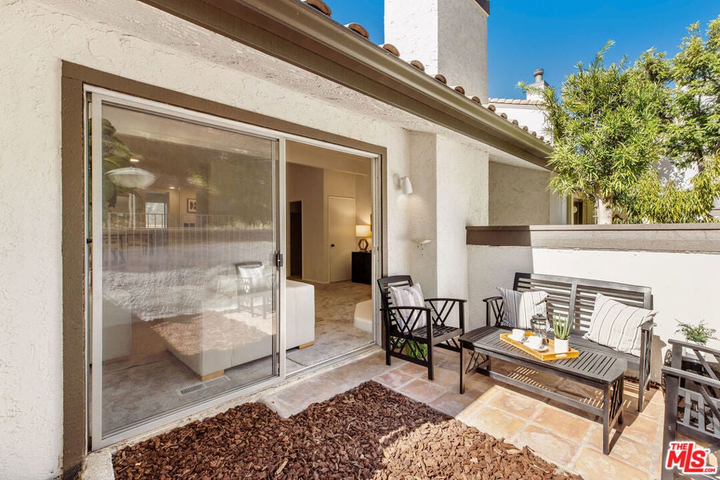 17107 Palisades Circle