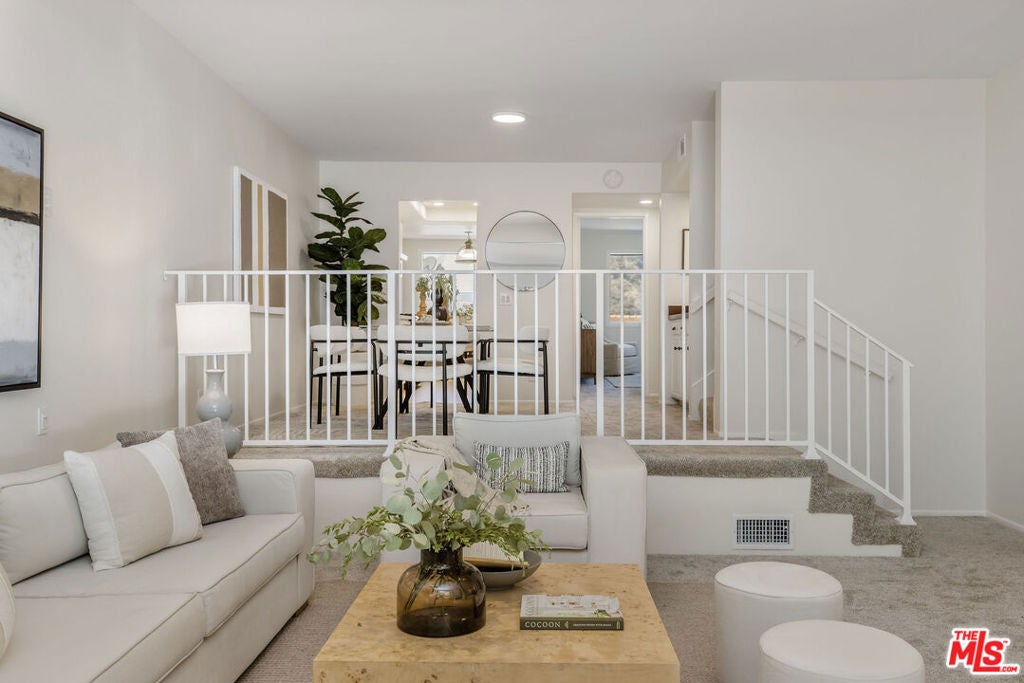 17107 Palisades Circle