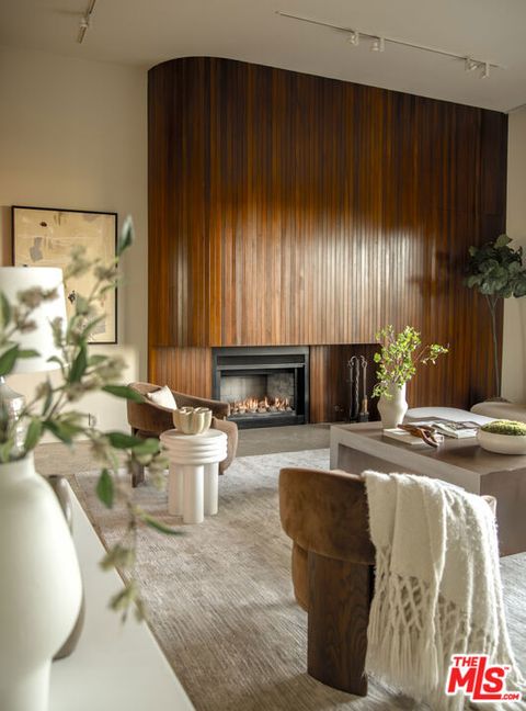 3625 Lowry Road Los Angeles CA 90027