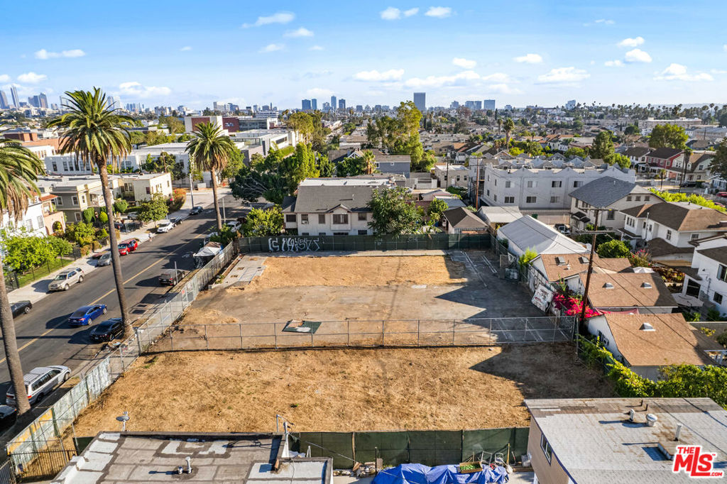 Properties 3 1011 N n Heliotrope Drive