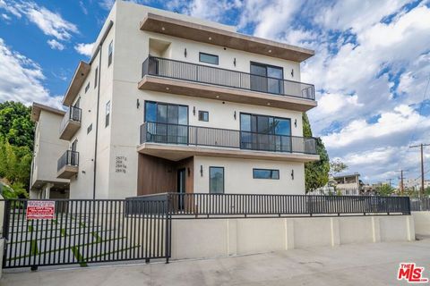 257 S Park View Street Los Angeles CA 90057