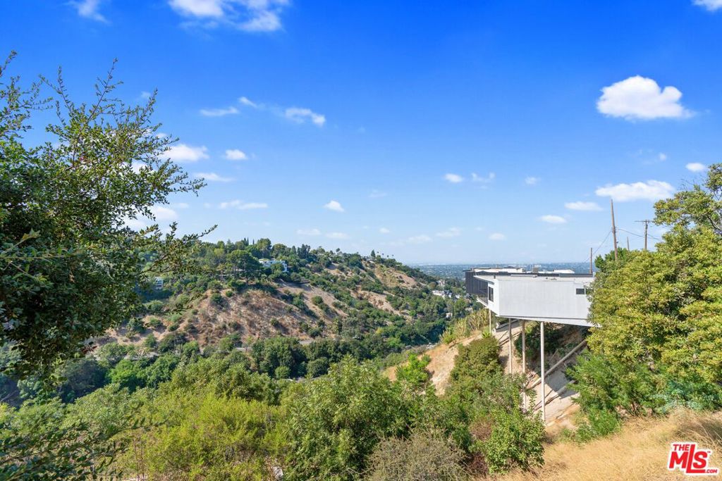 3664 Oakfield Drive