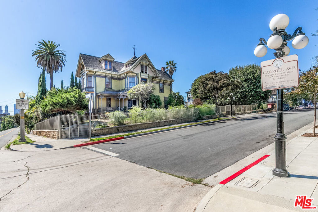1300 Carroll Avenue