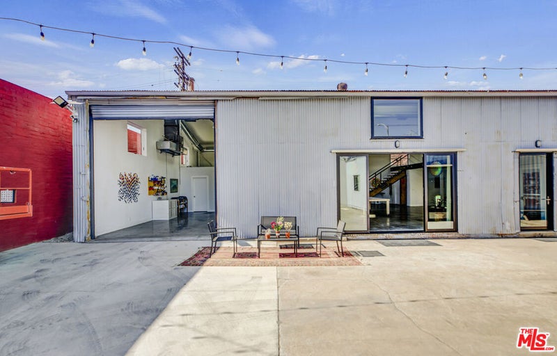 3475 Union Pacific Avenue