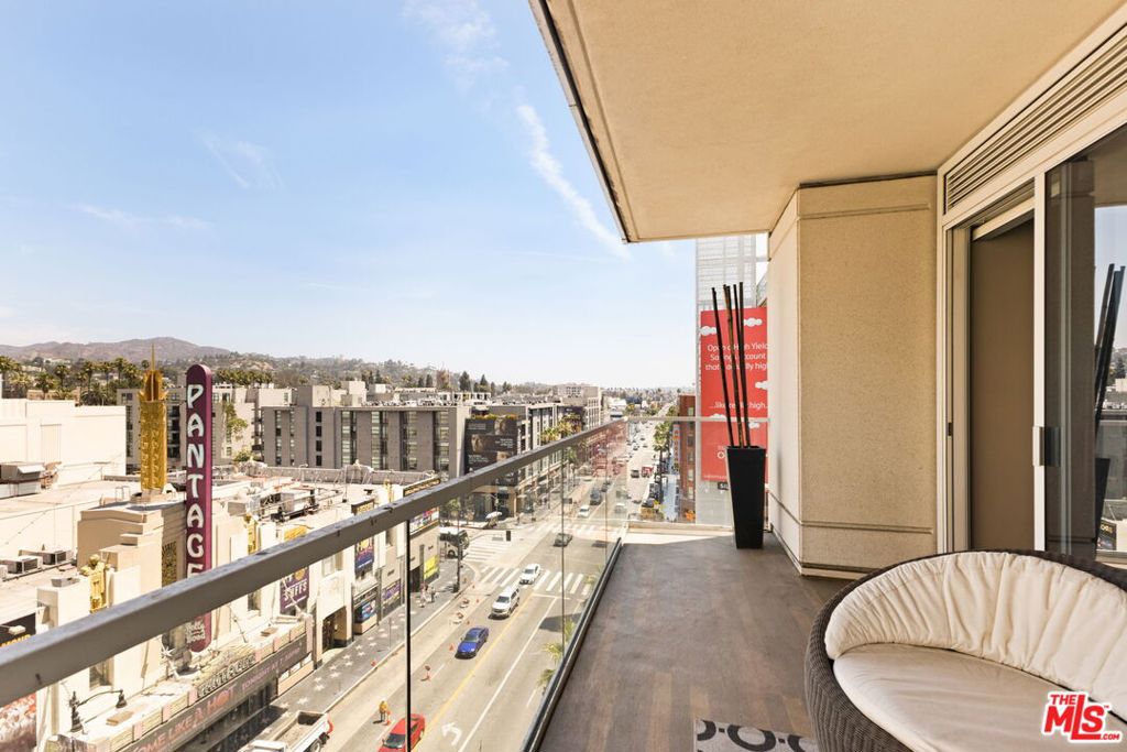 6250 Hollywood Boulevard 8A