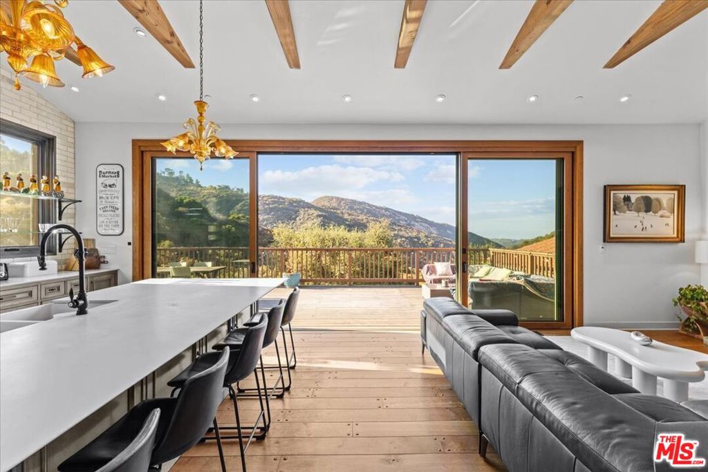 2373 Tuna Canyon Road