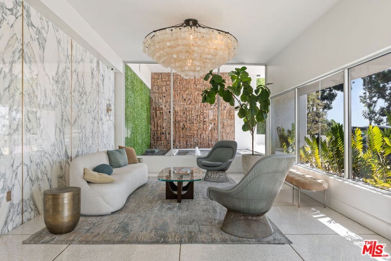 8787 Shoreham Drive 109