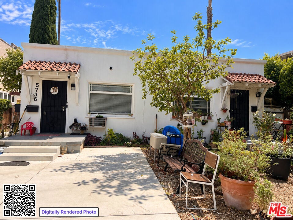 5736 La Mirada Avenue