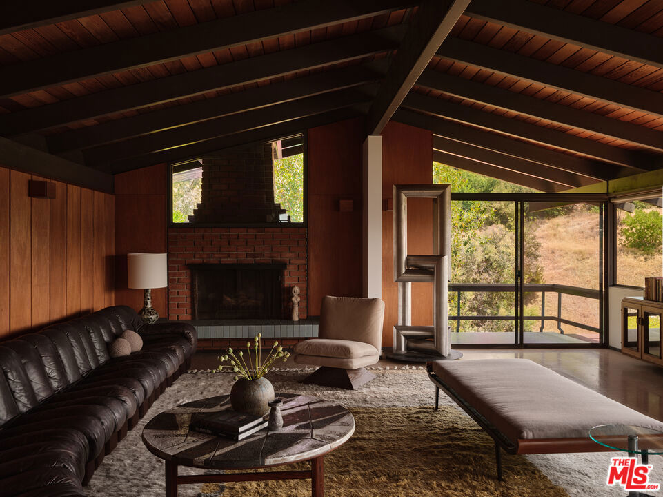 Properties 2 2052 Mayview Drive