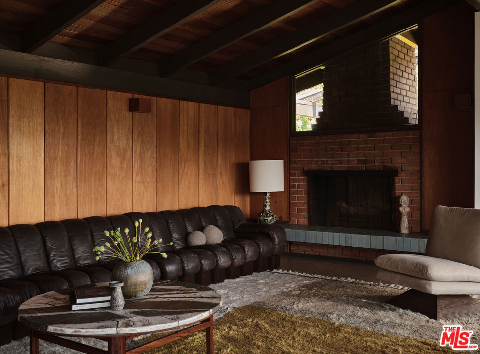 Properties 4 2052 Mayview Drive