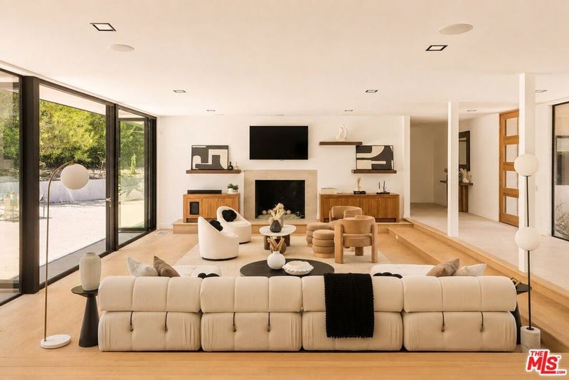 9991 Liebe Drive