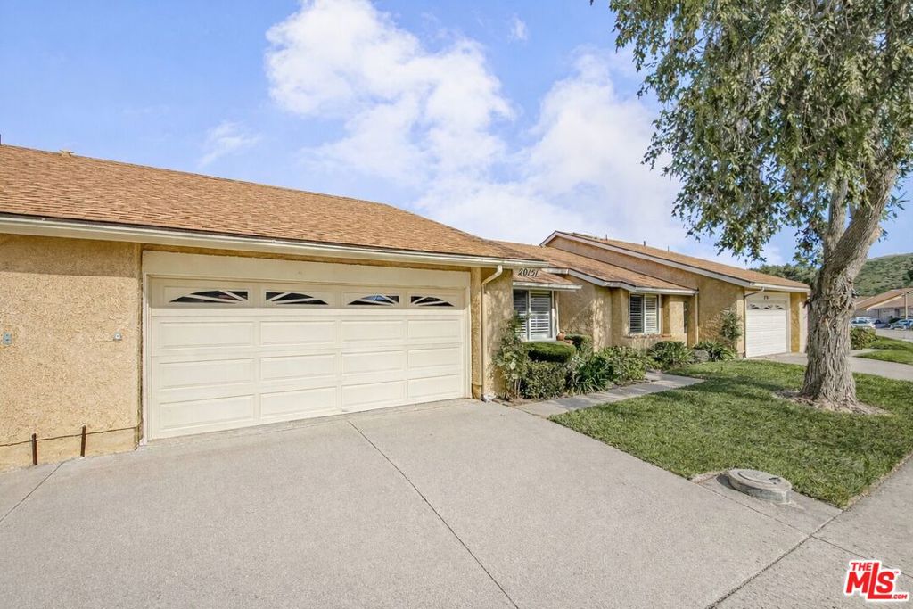 20151 Village 20