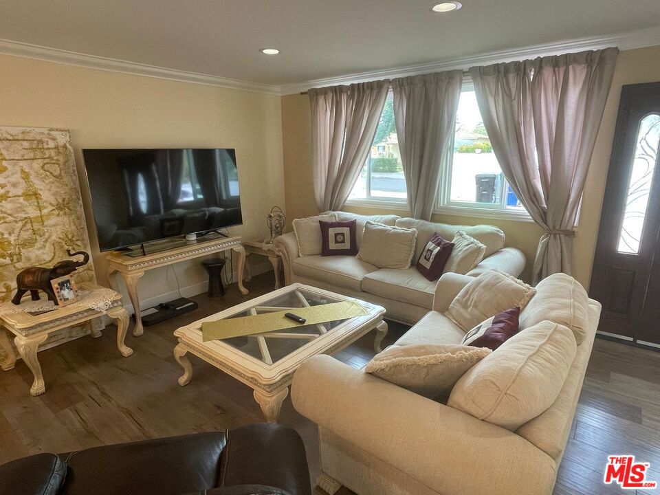 Properties 3 7412 Jamieson Avenue