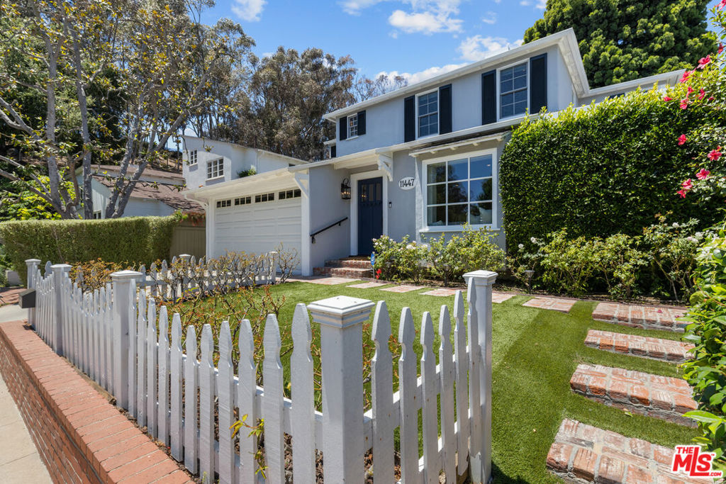 11447 Albata Street