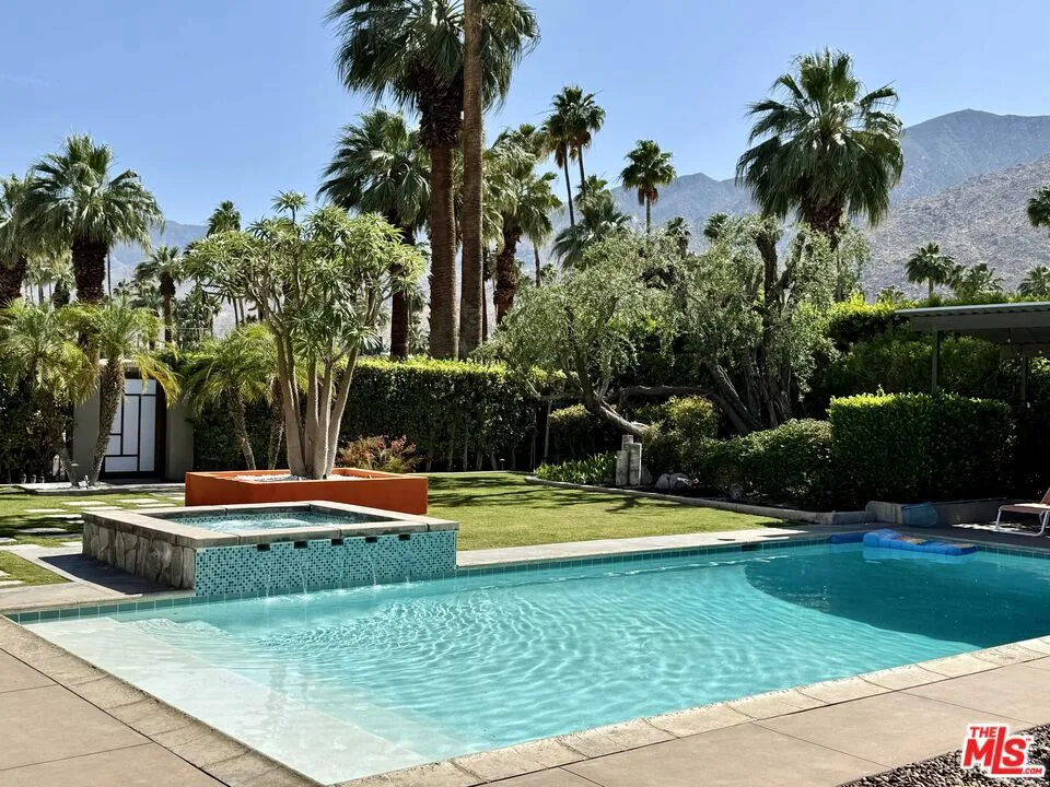 Palm Springs, California 92264, United States, 3 Bedrooms Bedrooms, ,3 BathroomsBathrooms,Residential,Active,141700