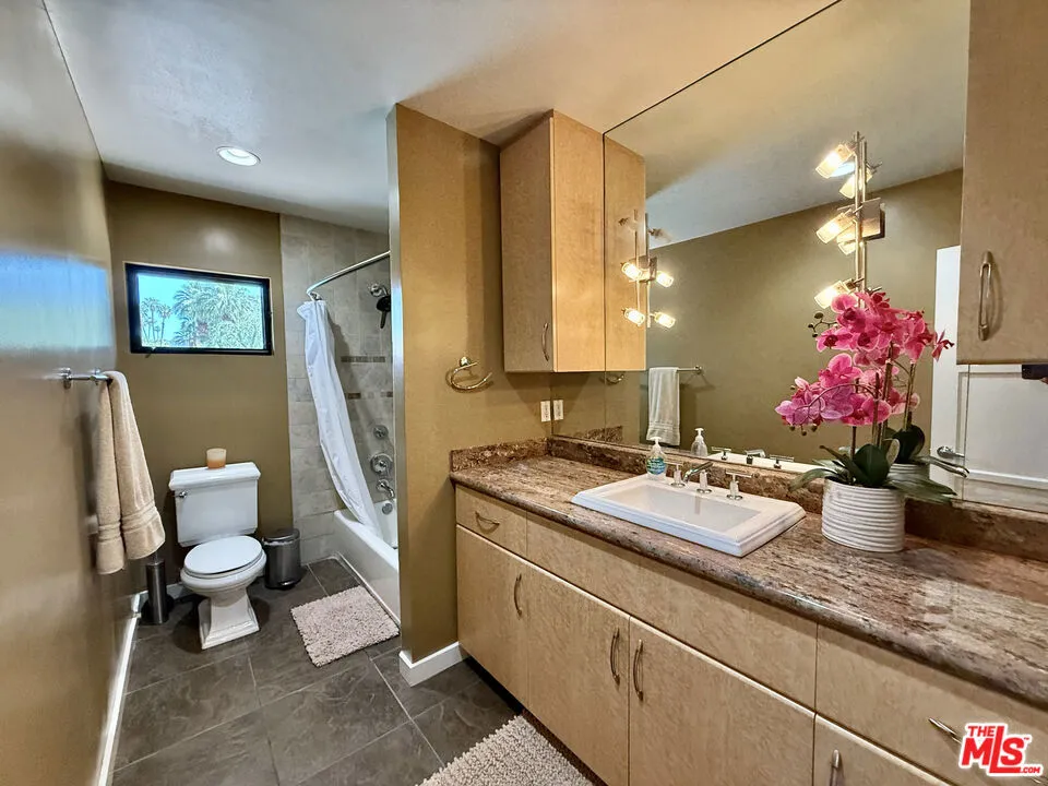 Palm Springs, California 92264, United States, 3 Bedrooms Bedrooms, ,3 BathroomsBathrooms,Residential,Active,141700