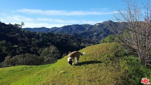 22755 Chamera Lane Topanga CA 90290