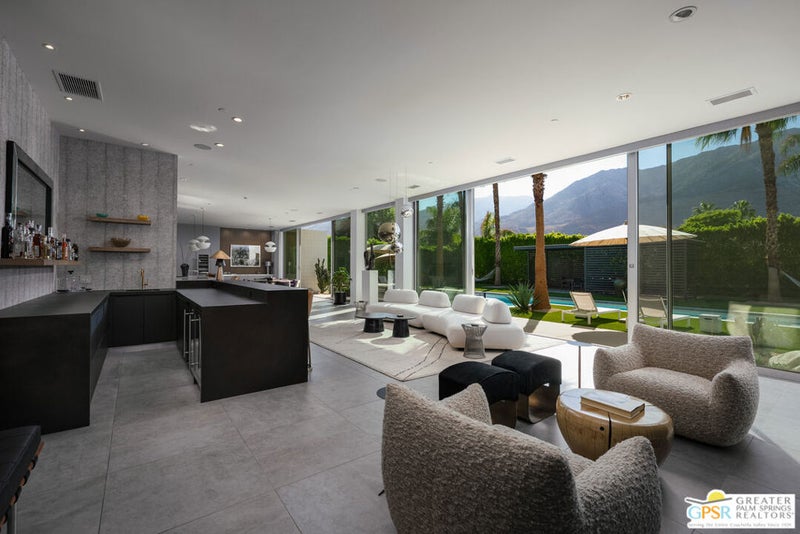 3068 Linea Terrace