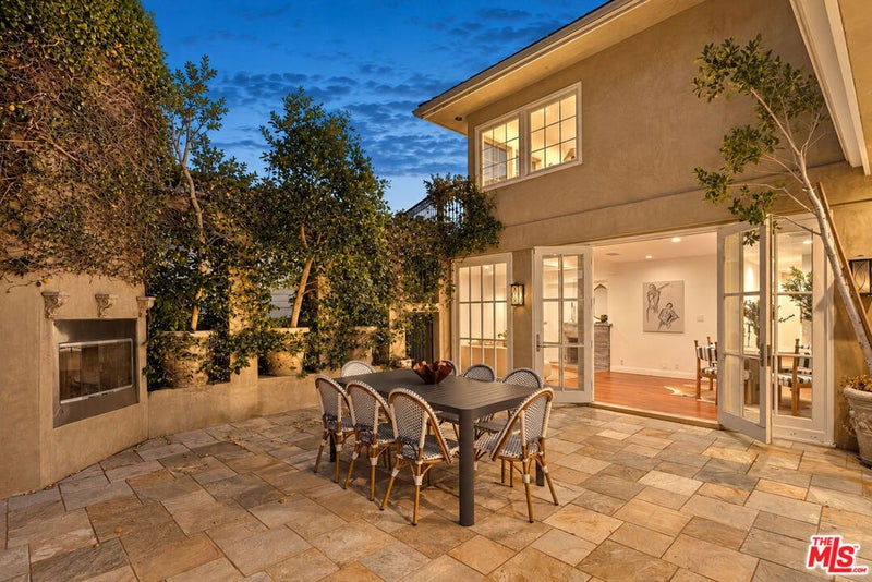 1124 Sierra Alta Way