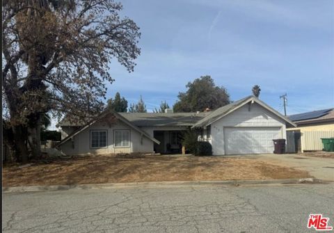 675 Palo Alto Avenue Beaumont CA 92223