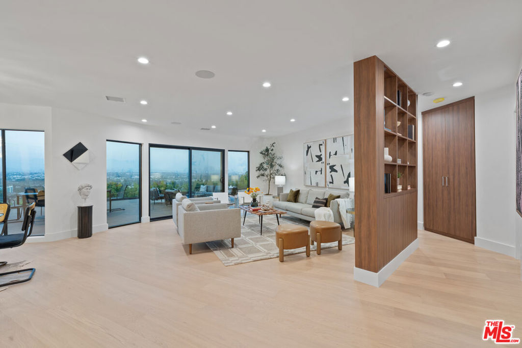 4207 Don Alanis Place