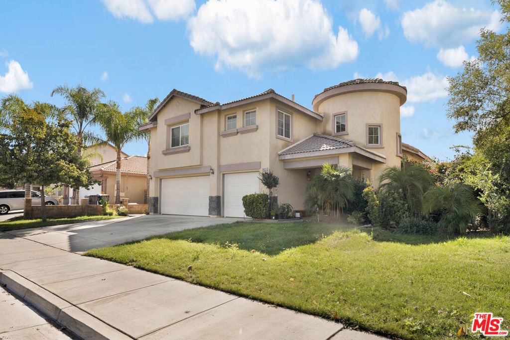 28323 Red Apple Road