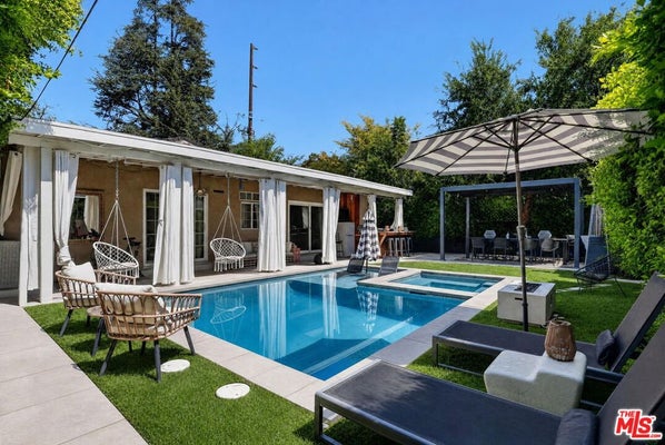 5121 MORELLA AVE, VALLEY VILLAGE, CA 91607 - Image 5c31f2e7d2ea3dd06b4e00ad4d9efddb/1522900647