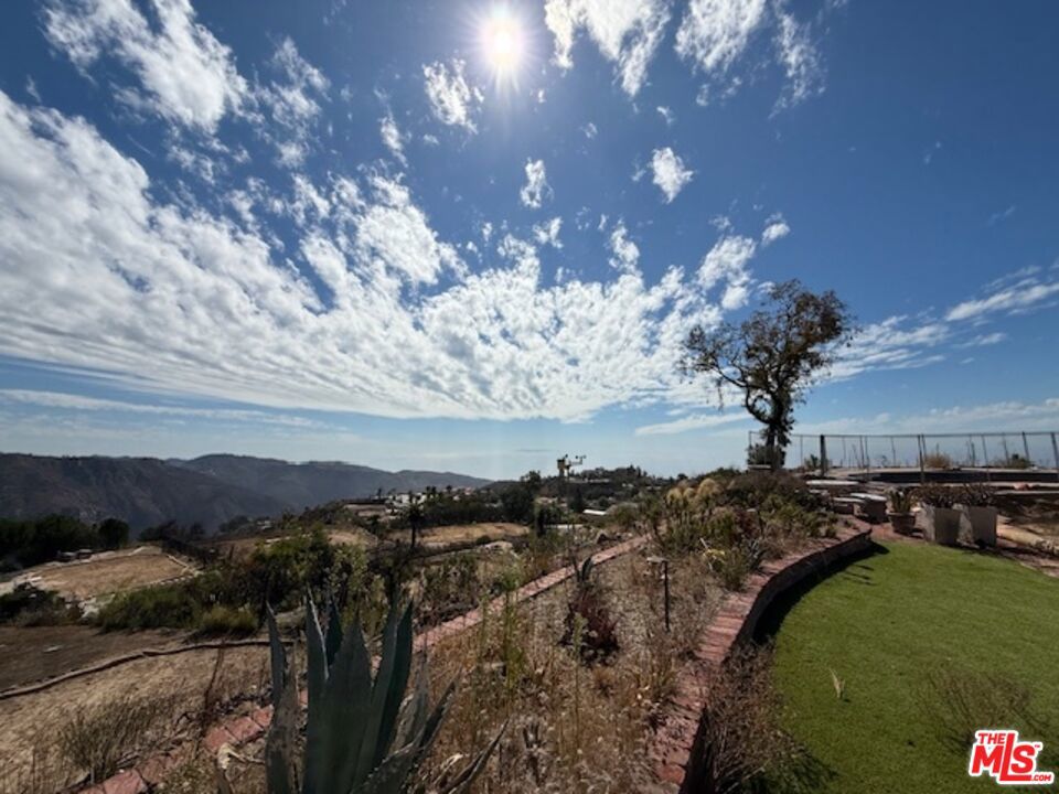 23474 W Moon Shadows Drive