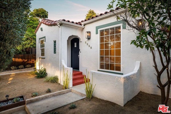 3060 SILVER LAKE BLVD, LOS ANGELES, CA 90039 - Image 5cb88fde194d4eff4bcc5bd43fcb19dc/1953037675