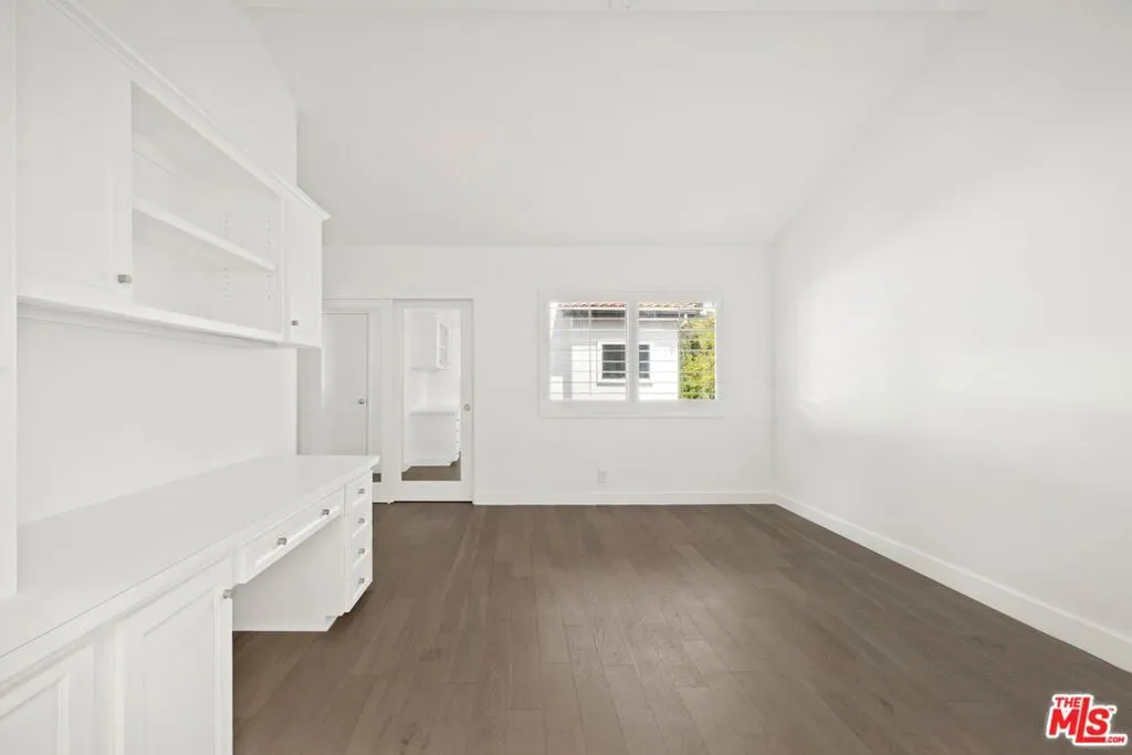 Pacific Palisades, California 90272, United States, 3 Bedrooms Bedrooms, ,3 BathroomsBathrooms,Residential,Active,155042