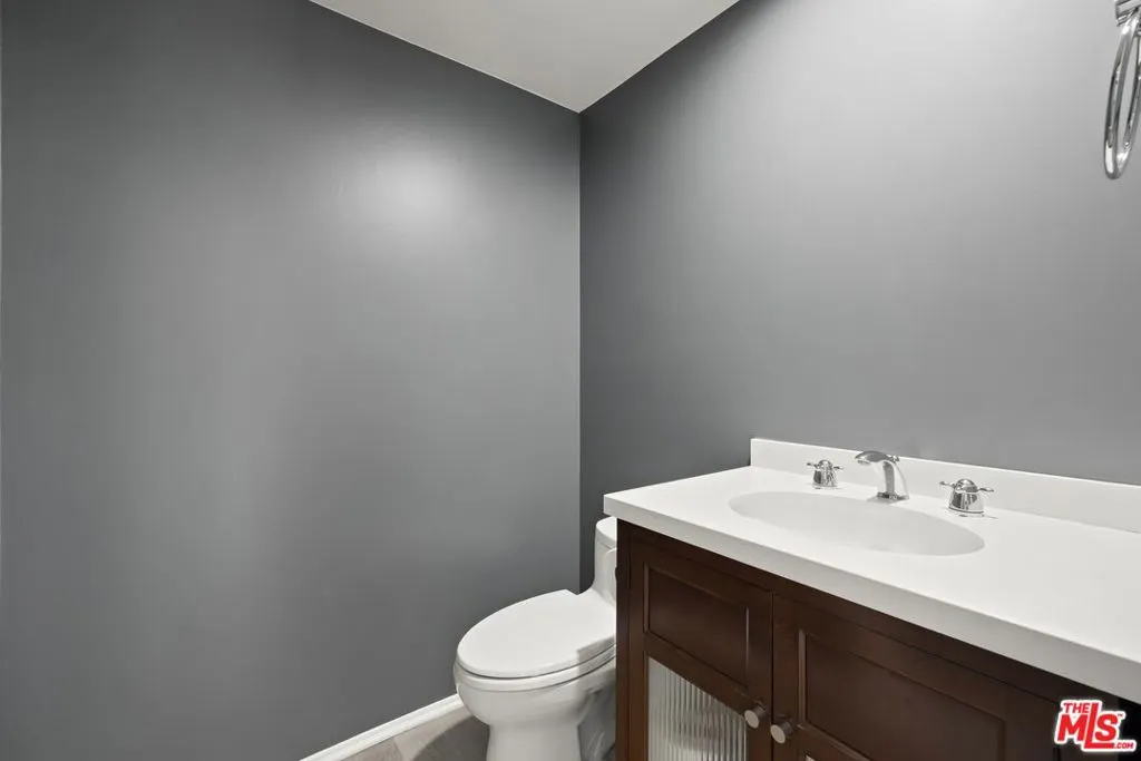 Pacific Palisades, California 90272, United States, 3 Bedrooms Bedrooms, ,3 BathroomsBathrooms,Residential,Active,155042