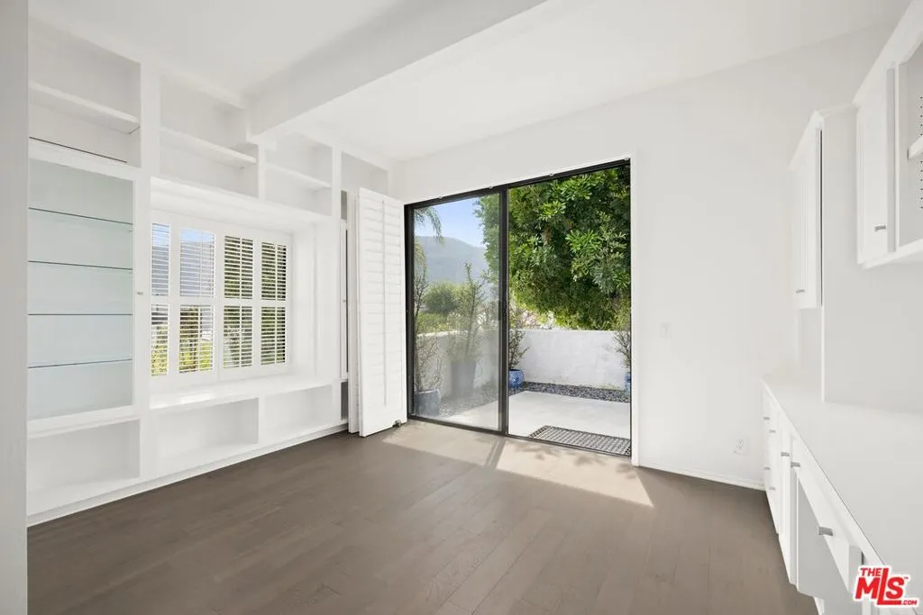 Pacific Palisades, California 90272, United States, 3 Bedrooms Bedrooms, ,3 BathroomsBathrooms,Residential,Active,155042