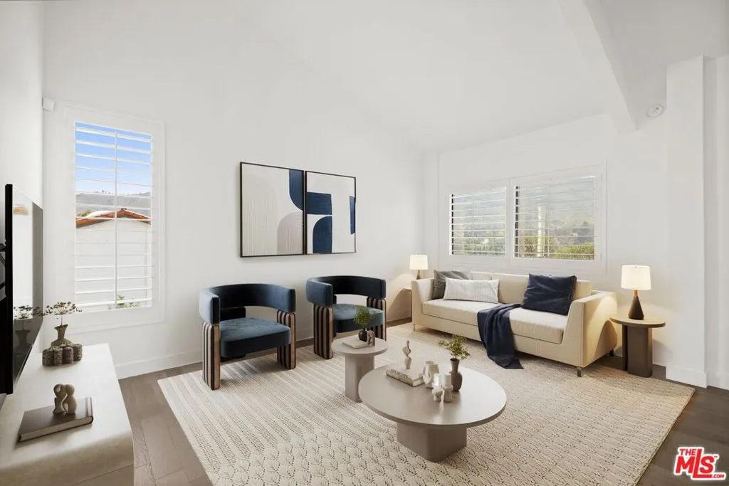 Pacific Palisades, California 90272, United States, 3 Bedrooms Bedrooms, ,3 BathroomsBathrooms,Residential,Active,155042