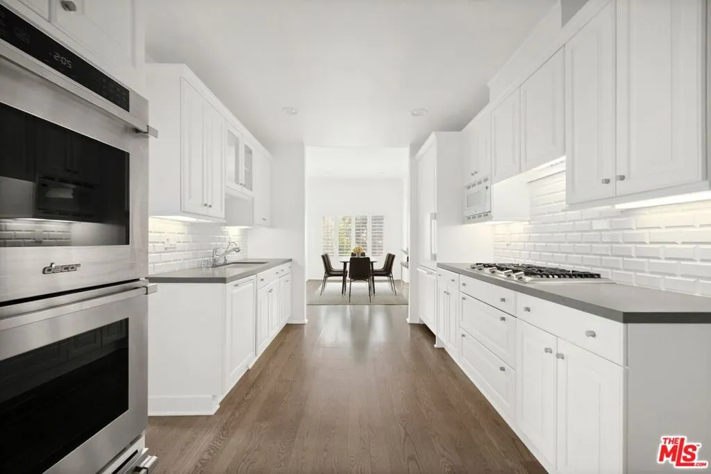 Pacific Palisades, California 90272, United States, 3 Bedrooms Bedrooms, ,3 BathroomsBathrooms,Residential,Active,155042