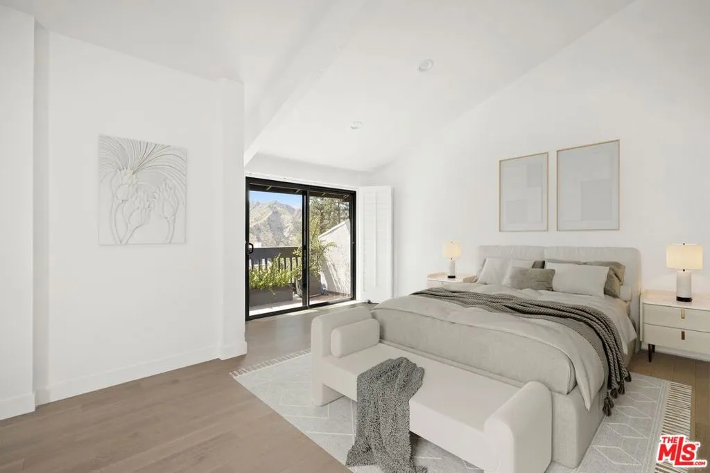 Pacific Palisades, California 90272, United States, 3 Bedrooms Bedrooms, ,3 BathroomsBathrooms,Residential,Active,155042