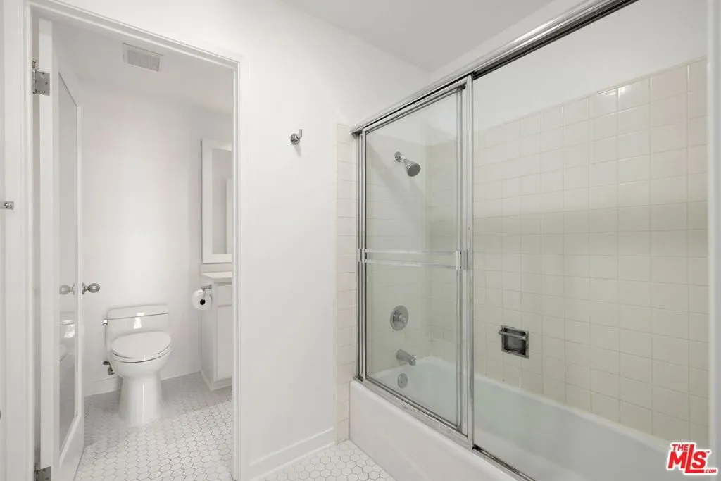 Pacific Palisades, California 90272, United States, 3 Bedrooms Bedrooms, ,3 BathroomsBathrooms,Residential,Active,155042