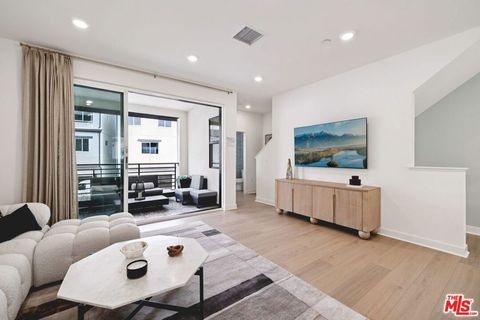 1685 Constellation Drive Los Angeles CA 90732