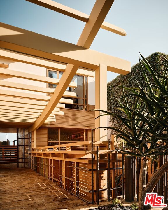 26820 Malibu Cove Colony Drive