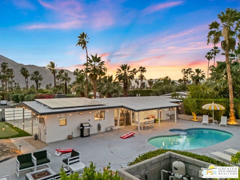 242 Cerritos Drive