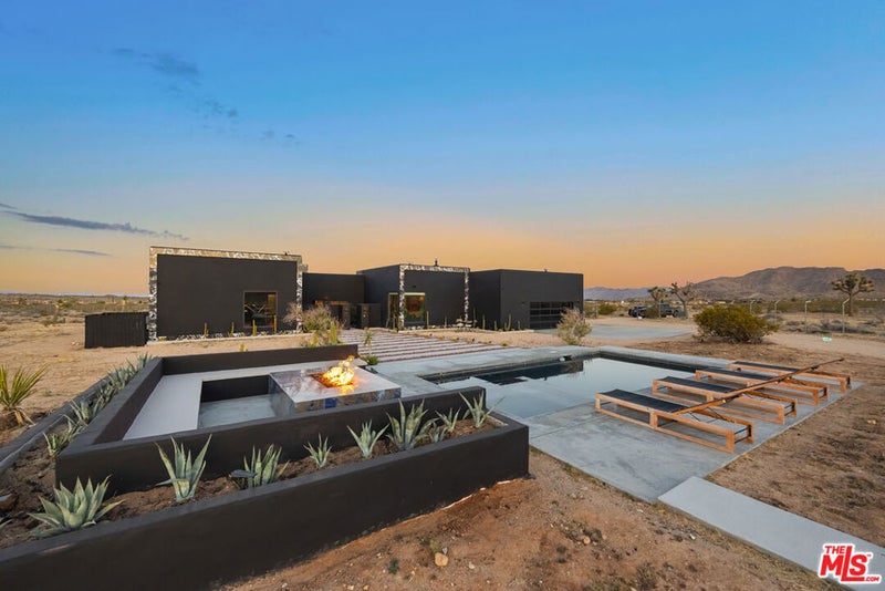 60376 Tacoma Court
