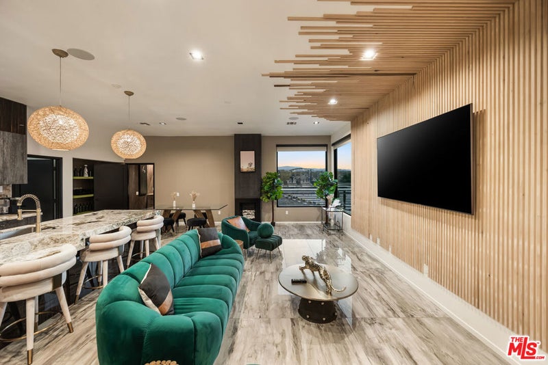 60376 Tacoma Court