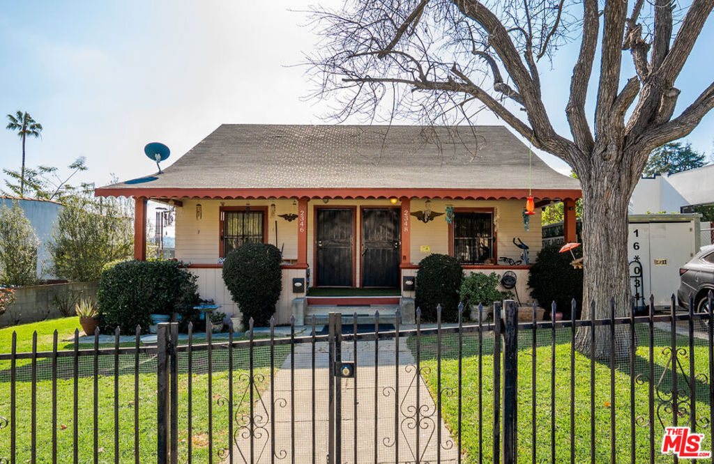 2346 2348 Yosemite Drive