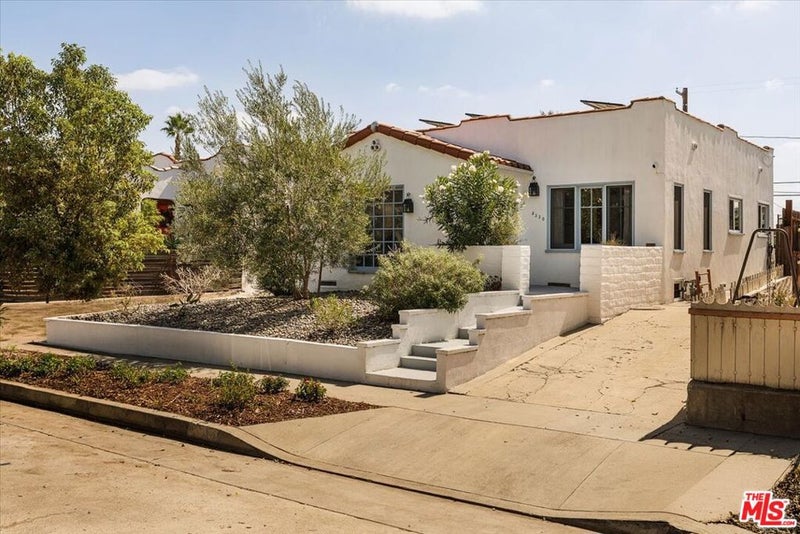 2330 Fernleaf Street