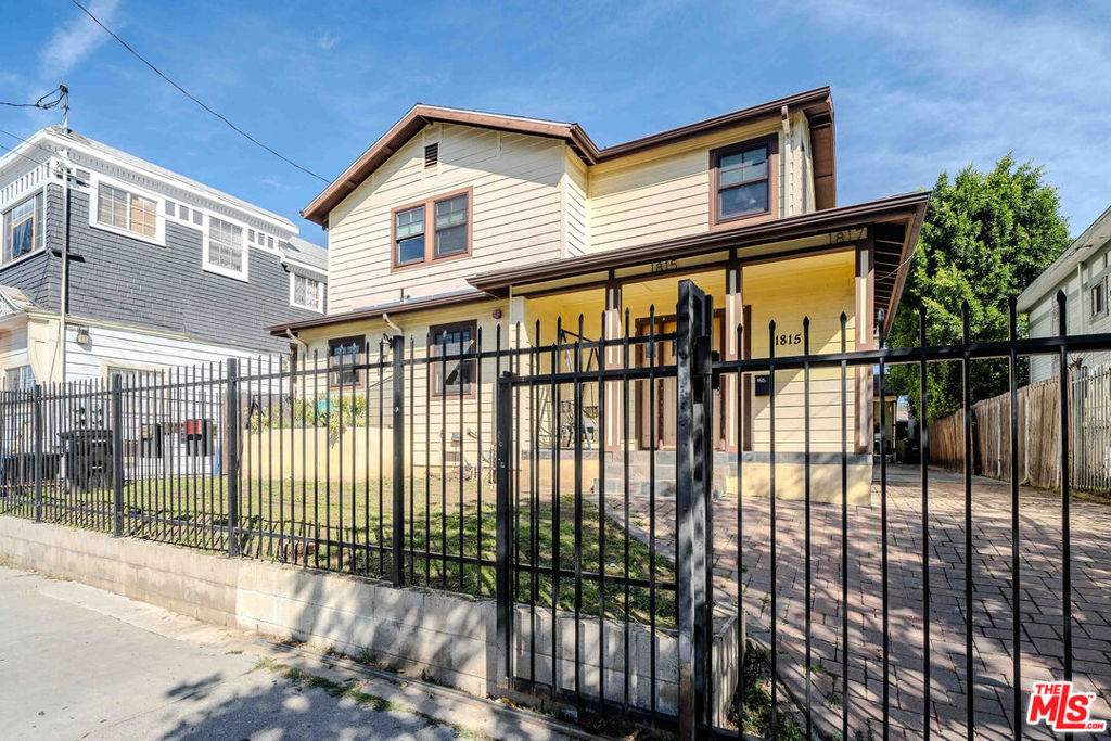 1817 W 12th Street
