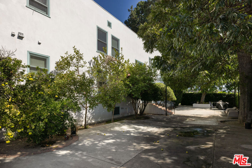 Properties 4 2191 El Sereno Avenue